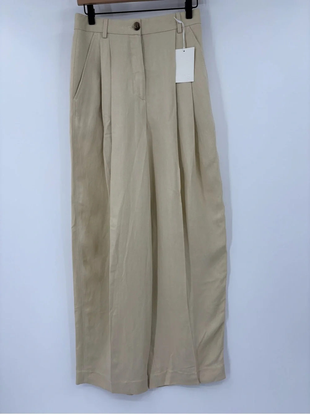 COS Relaxed Wide Leg Pleated Tailored Trousers Beige Size 4 NWT